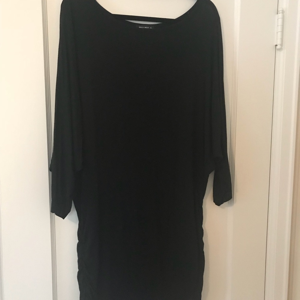 Nally & Millie dolman sleeve tunic black